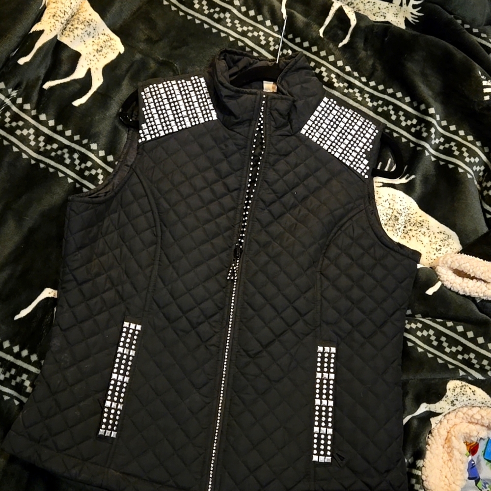Women's vest size Large